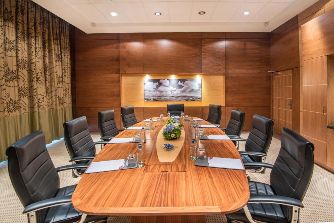 Отель Crowne Plaza Dundalk Дандолк